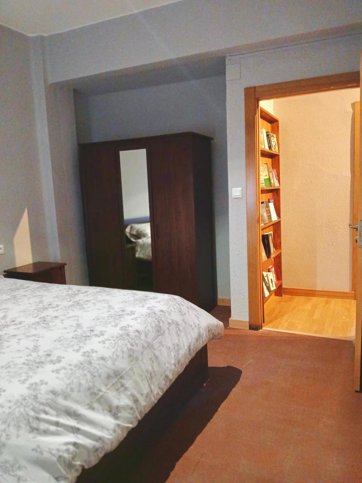 Segundo Antolin Yellow Door Ponferrada Esterno foto